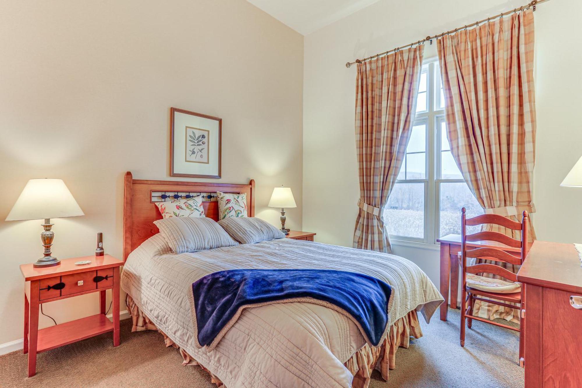 Spacious Condo With View Less Than 1 Mi To Mtn Creek Resort! Vernon Eksteriør billede